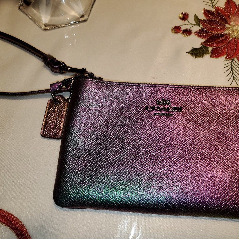 RARE COACH Hologram Design Corner Zip Wristlet
